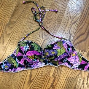 Victoria’s Secret bikini top